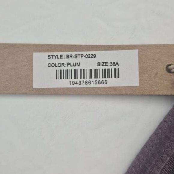 SKIMS STRAPLESS CONVERTIBLE BRA NWT - Picture 9 of 9